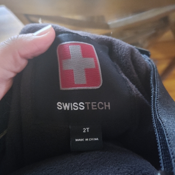 Swiss tech - Picture 4 of 4